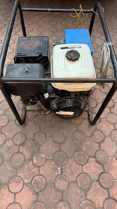 Генератор Honda 4-4.8 kw, made in Japan, Ролс Ройс серед генераторів