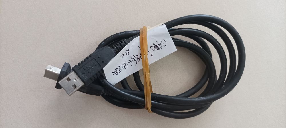 Quatro cabos HDMI TV e impressora