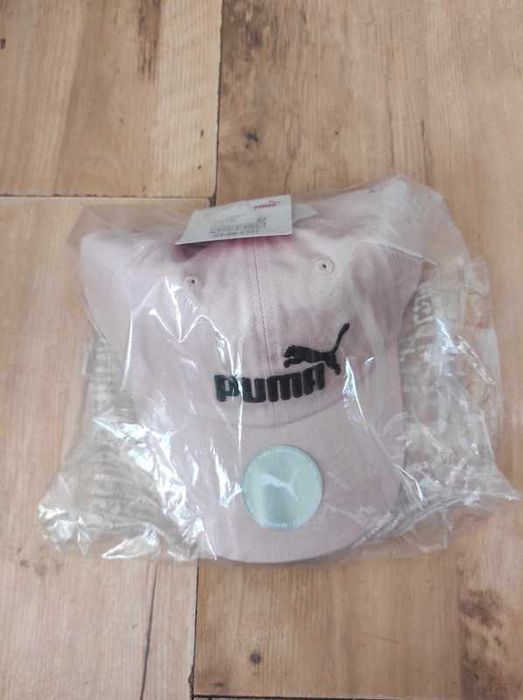 Nowa czapka z daszkiem Puma