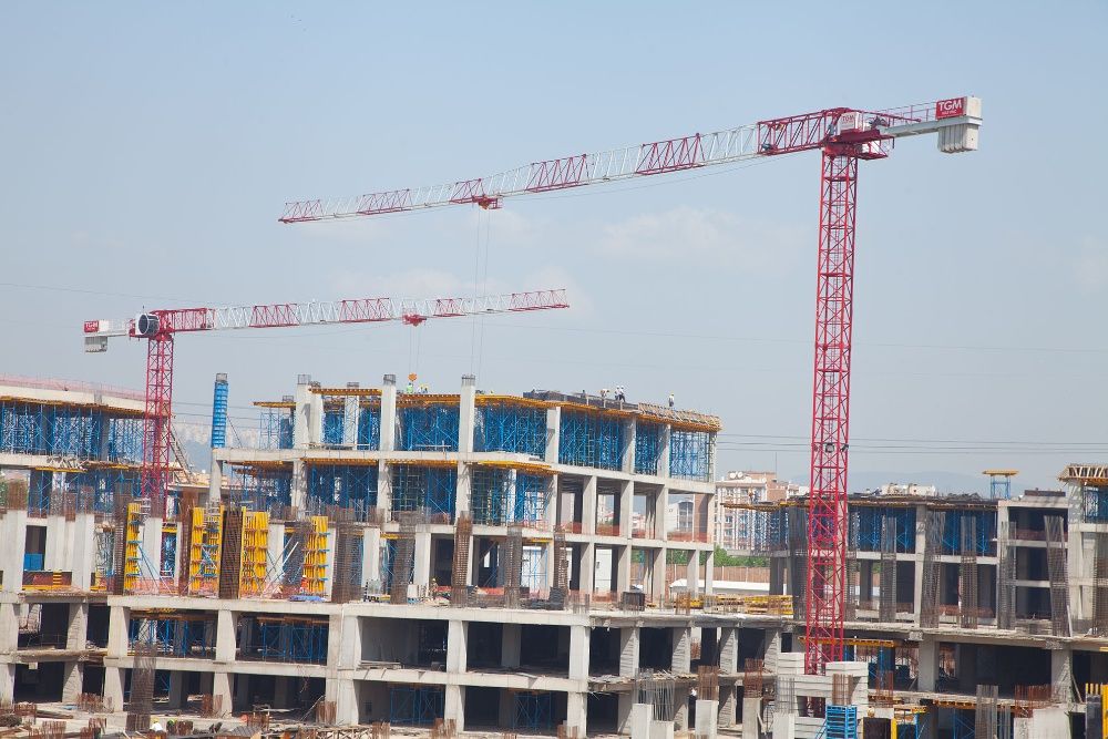 Оренда крану баштового TGM з верхнім поворотним пристроєм