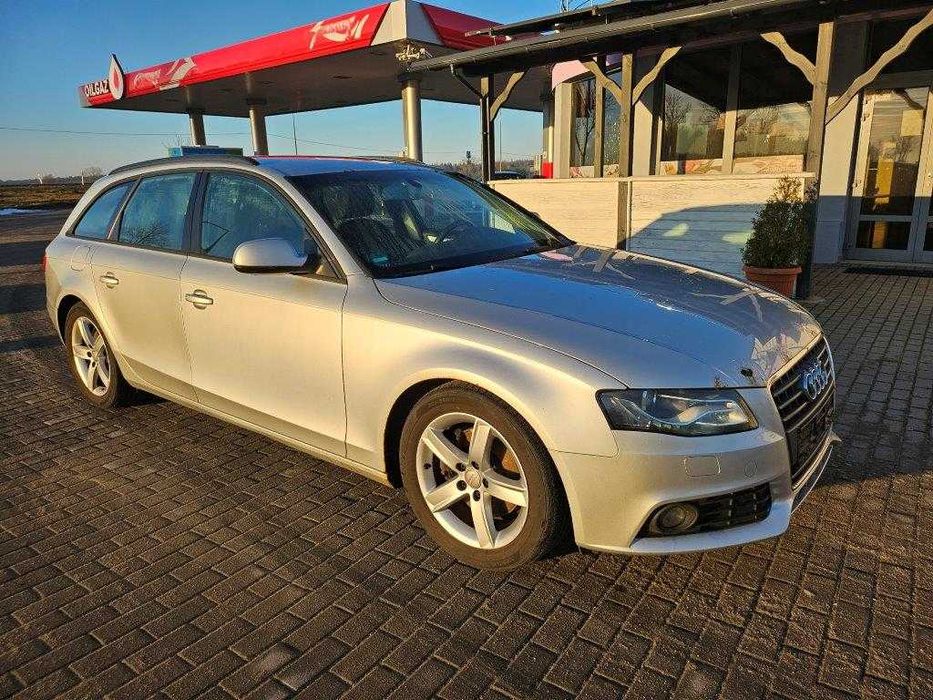 AUDI A4 2.0 TDI 140KM 2011r