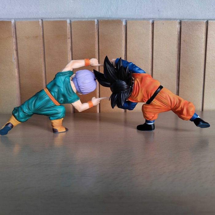 Figura Son Goku e Trunks Fusão Dragon Ball