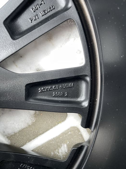 Tesla Model X диски оригінал 20 один диск