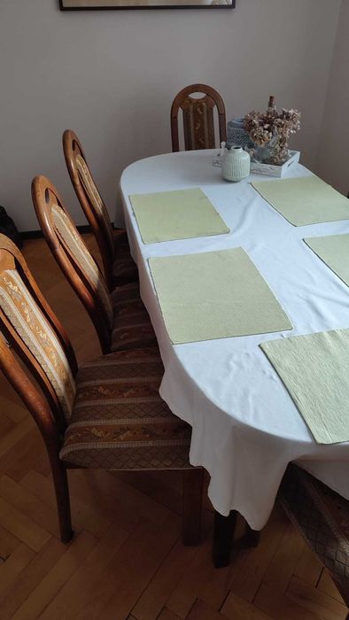 Drewniane, dębowe krzesło do jadalni