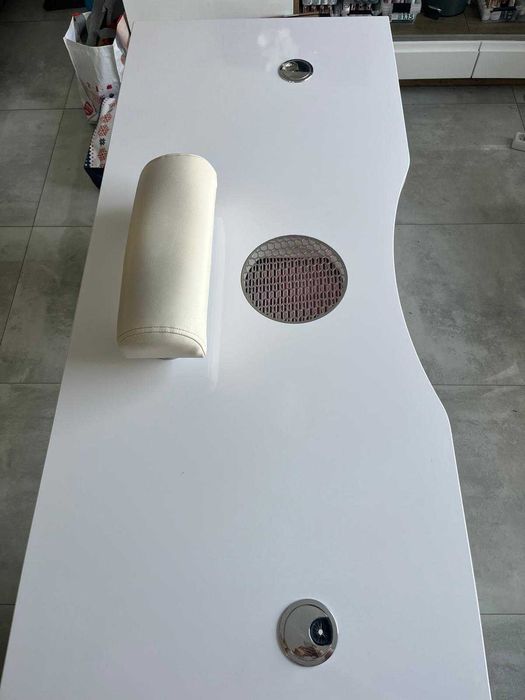 Biurko / Stół kosmetyczny AFINIA SK02 135 cm z pochłaniaczem pyłu AFINIA NDC 1000