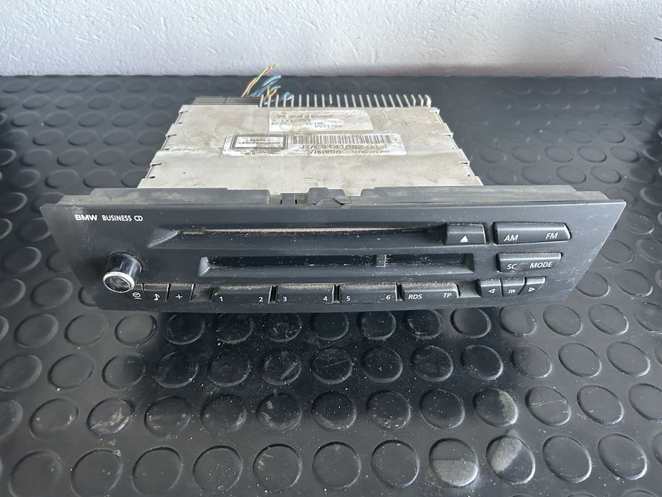 Radio samochodowe business cd   bmw e81,e82,e90,e91,e87,e88,e84 sprawne