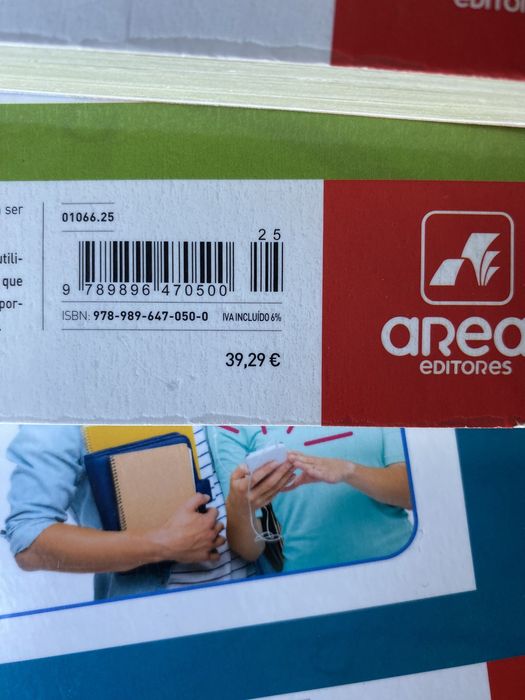 Manuais e caderno de atividade de Biologia 12° ano