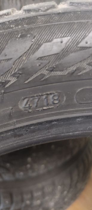 Nokian Hakkapeliitta 9. 205 50 R17