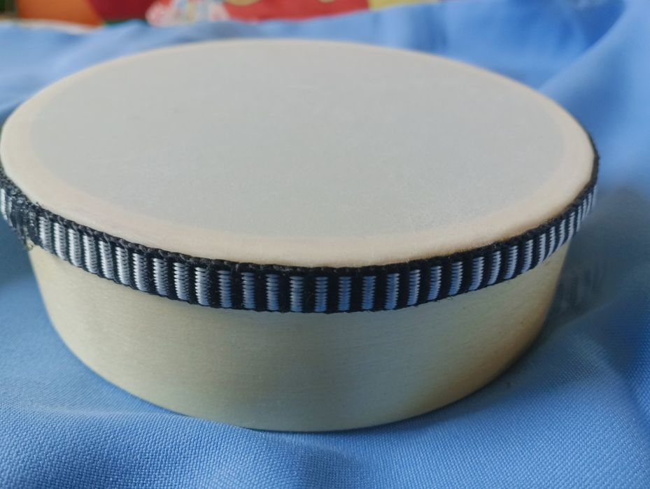 Pequeno Tambor instrumento musical