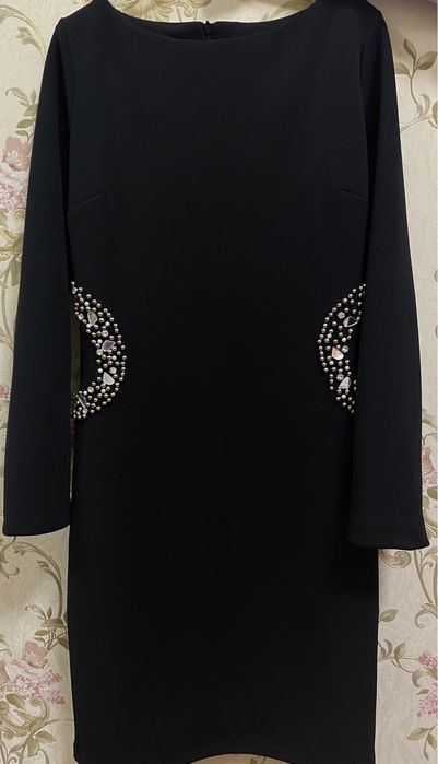 НОВА чорна сукня
