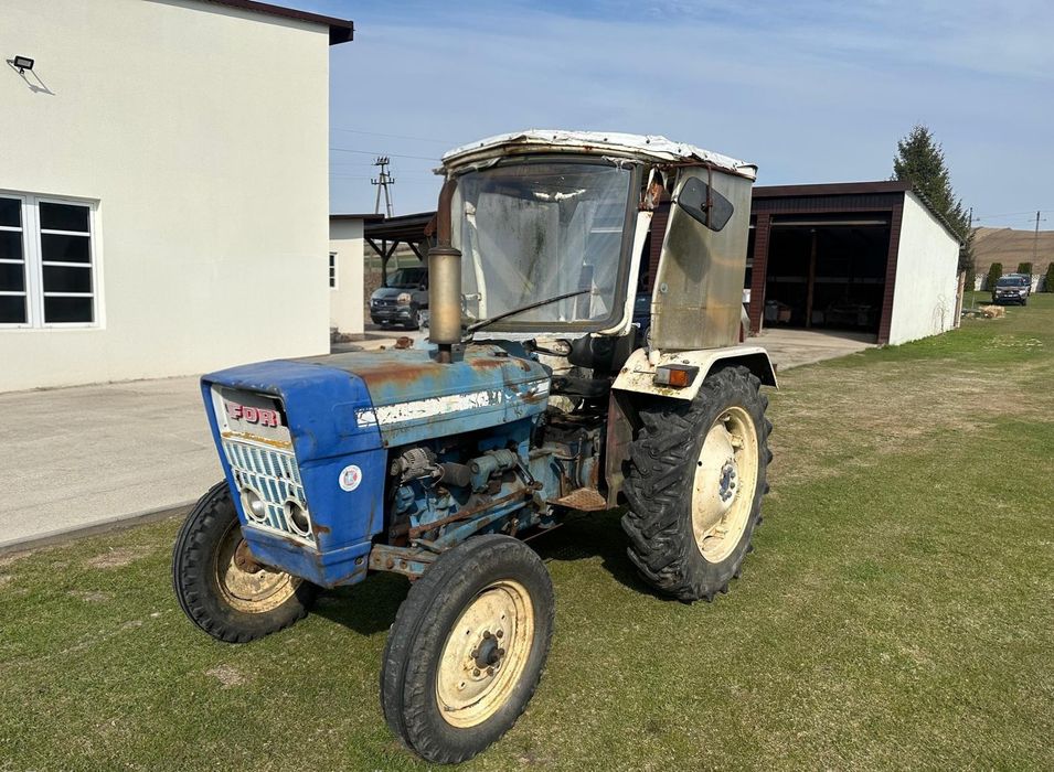 Ciągnik Rolniczy Ford 2000
