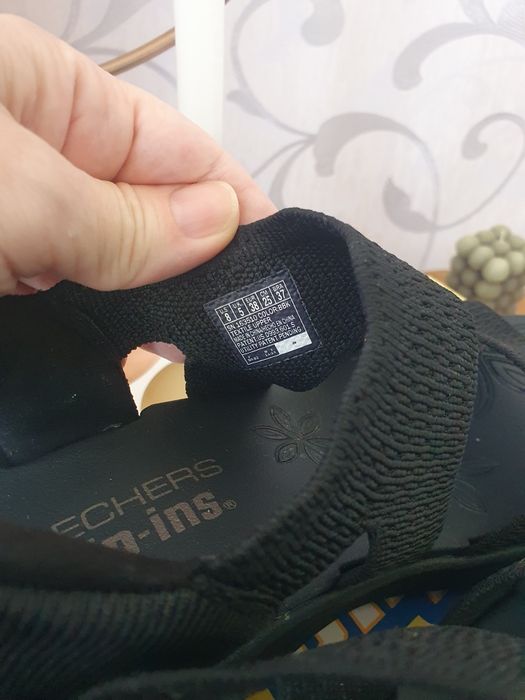 Сандалі жіночі Skechers