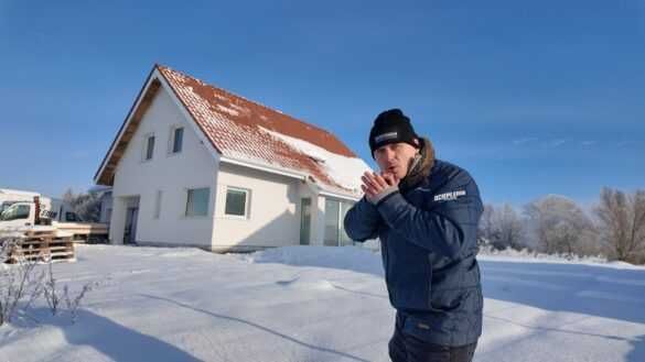 Ocieplanie Poddaszy: Pianka PUR • Celuloza • Wełna Wdmuchiwana drzewna