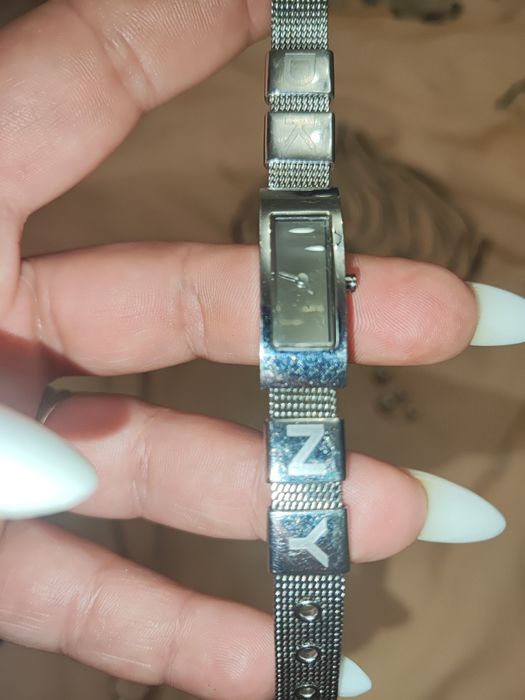 Часы женские DKNY