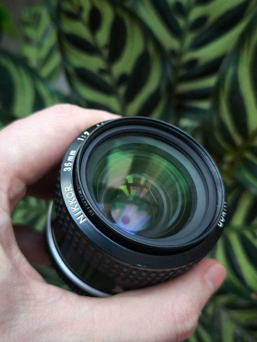 Обєктив Nikon Nikkor 35mm f/2 ai