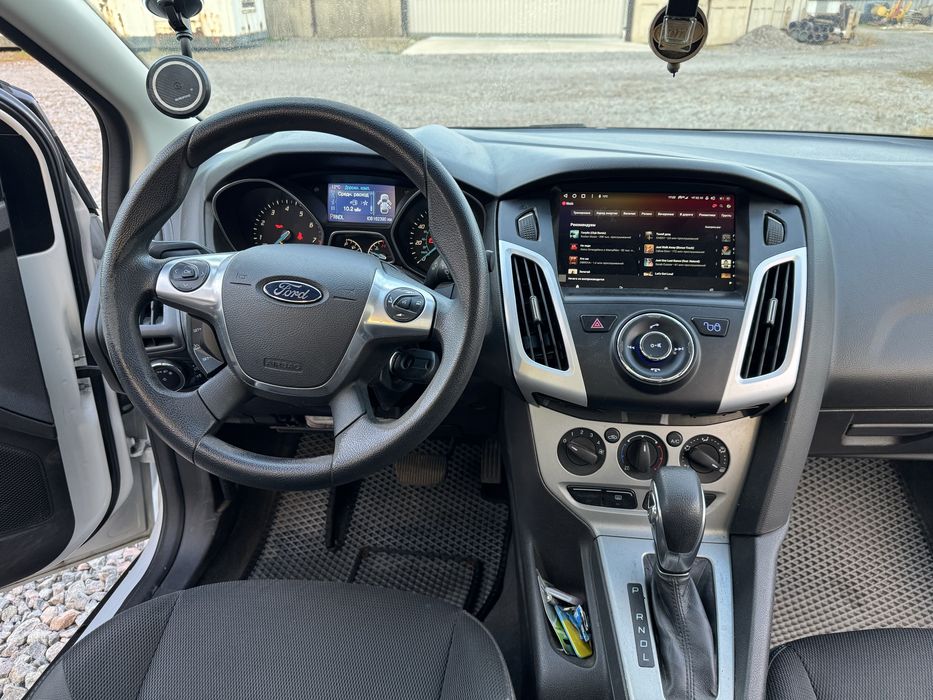 Автомобіль Ford Focus