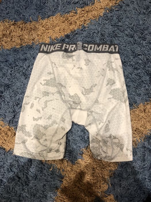 Компрессионные, термо шорты Nike PRO combat