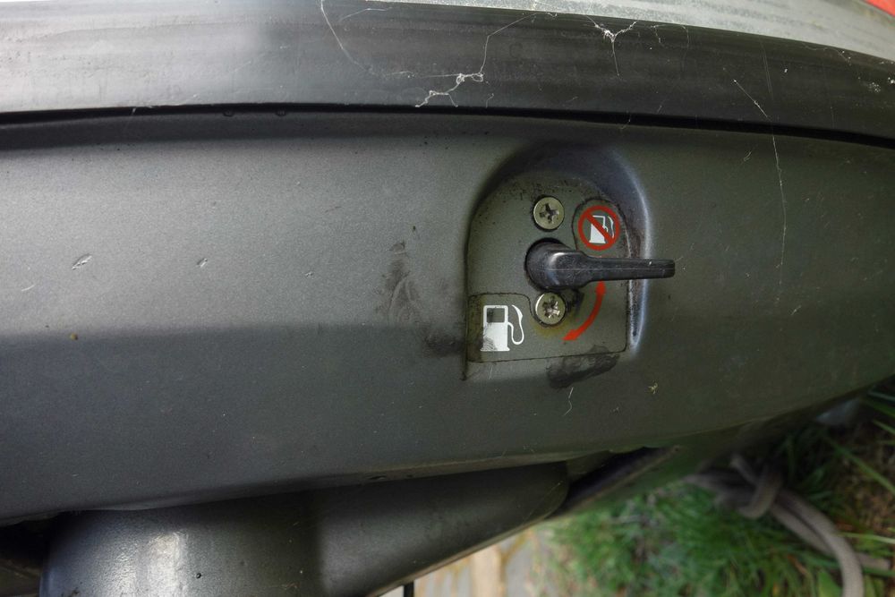 silnik spalinowy dwusuwowy marki Mariner 4