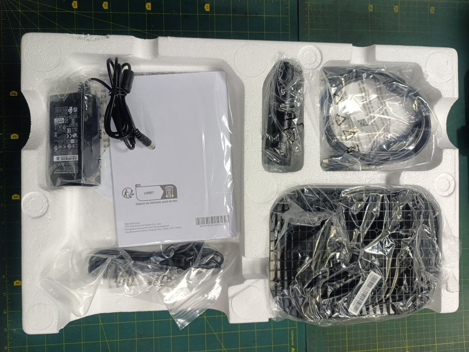 Монітор 22 дюйми 22B2H безрамочний