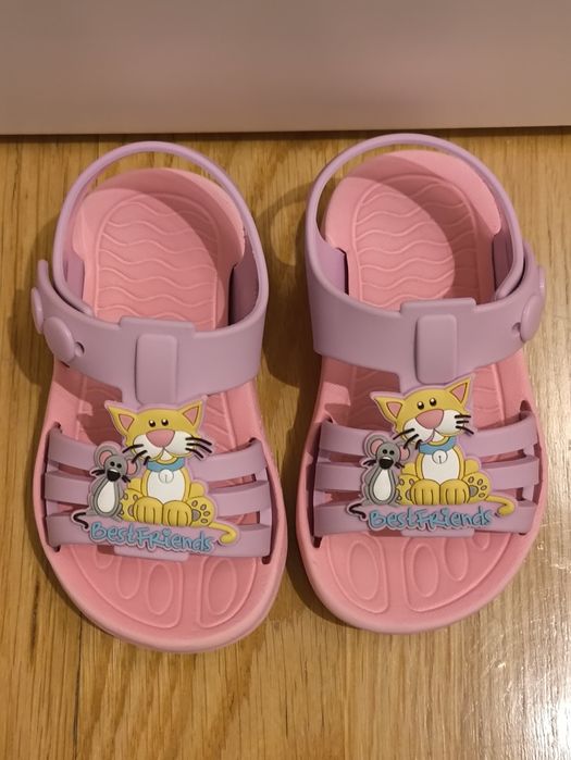 Sandálias BestFriends (Tamanho 21)