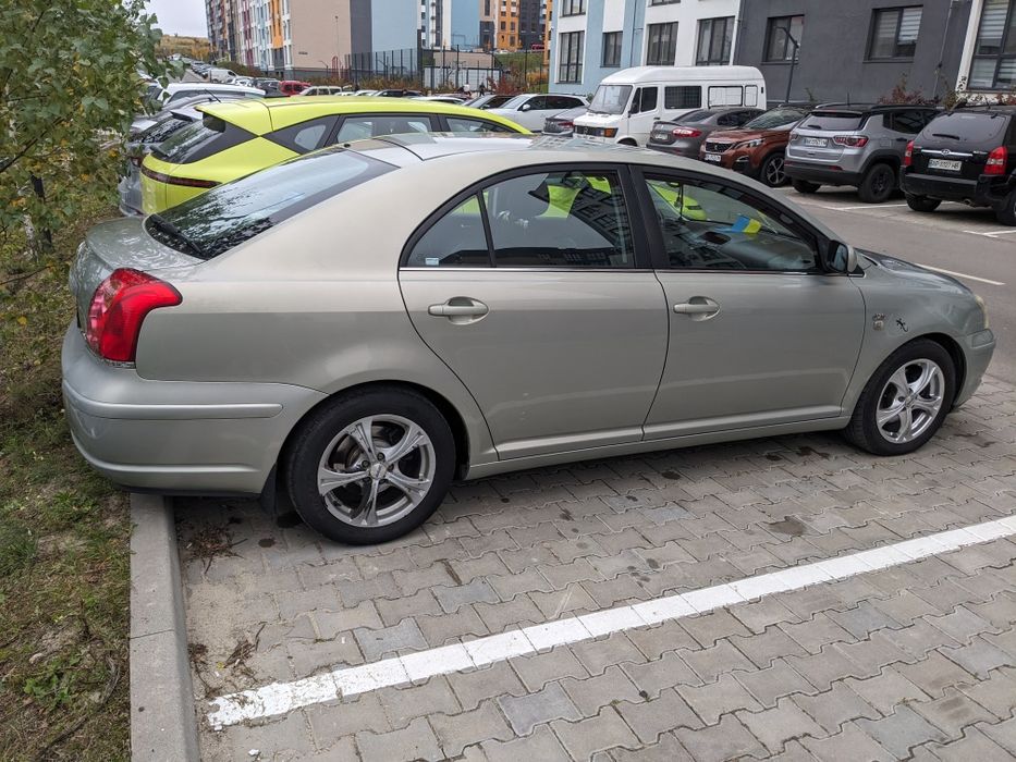 Toyota avensis t25