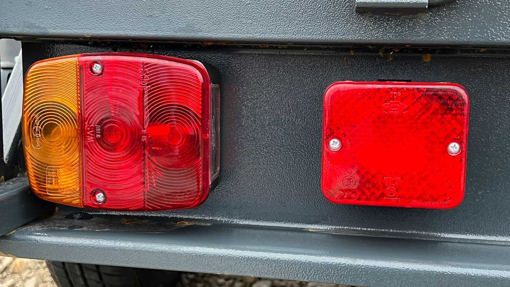 Прицеп легковий 1200х1700х400  одновісний водостійка удароміцна фанера