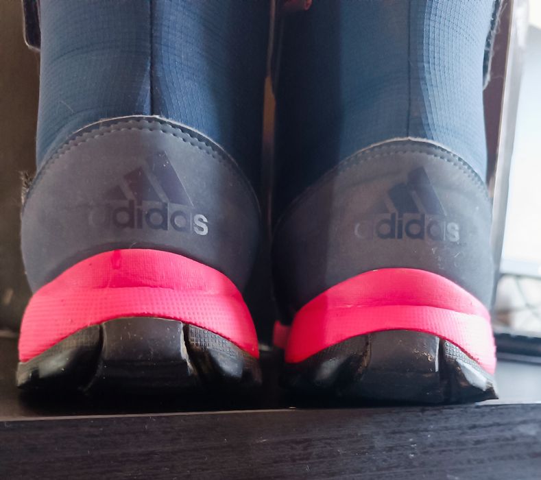 Зимові чоботи adidas