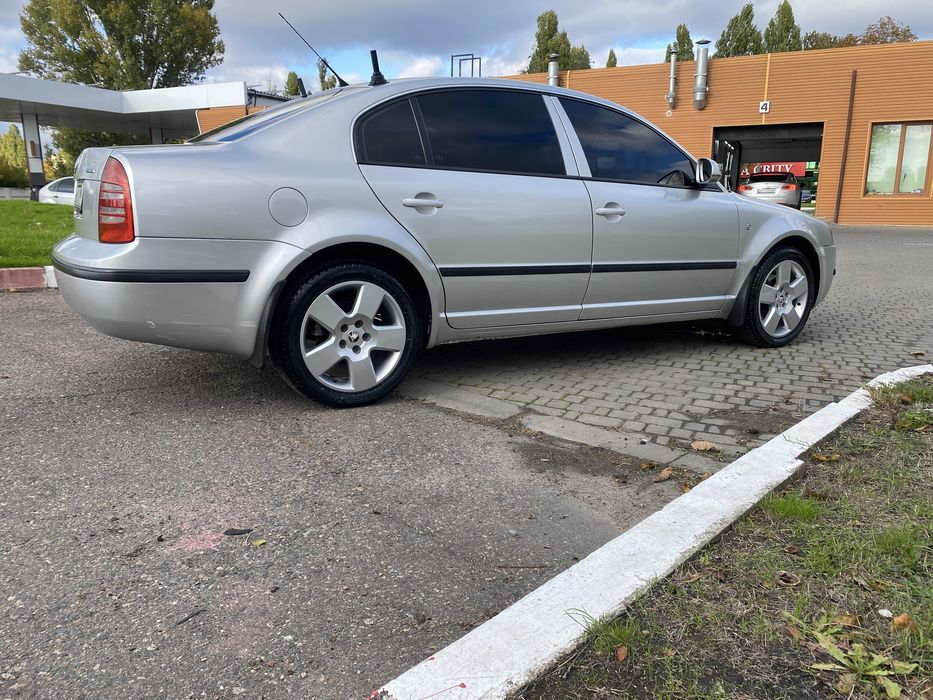Škoda Superb 1.8T Газ/Бензин