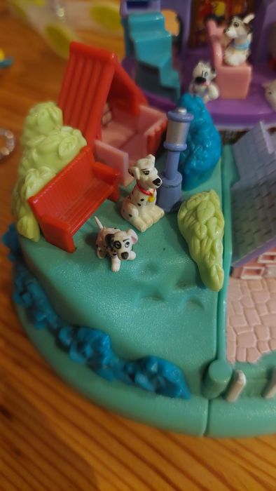 Polly Pocket 101 Dálmatas - 1996 with 5 original dolls