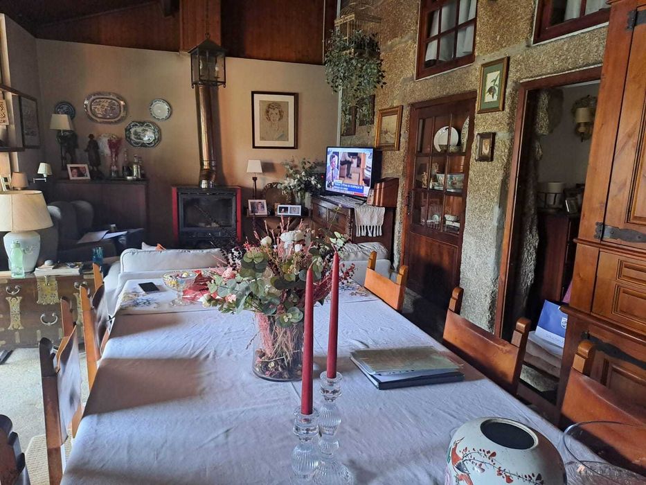 Quinta com 9.000m  no alto do Mozinho em Penafiel