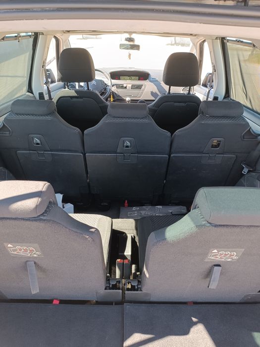 Citroën Grand C4 Picasso 1.6 HDi (7 Lugares)