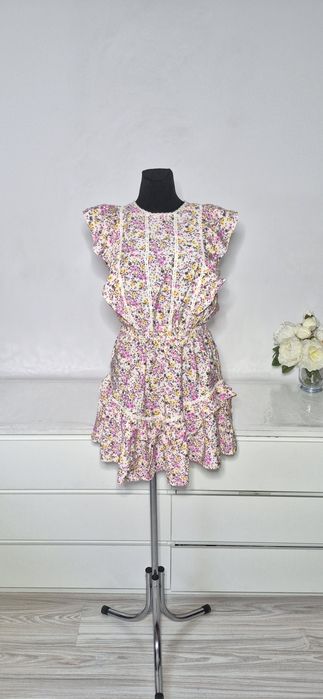 Sukienka mini w kwiaty M Reserved 100 % Wiskoza