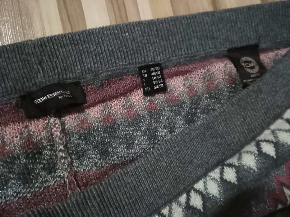 Legginsy szare z różowym