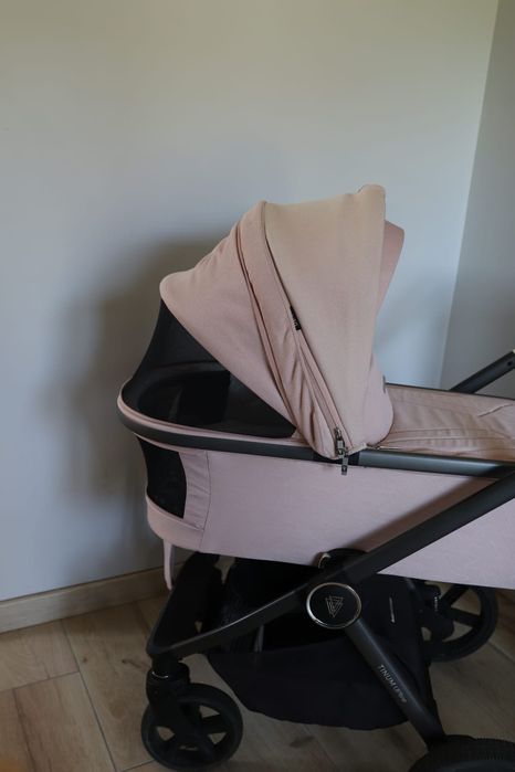 Wózek Venicci Upline 3w1