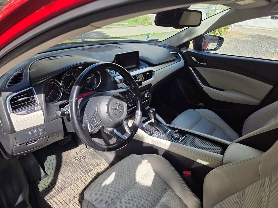 Mazda 6