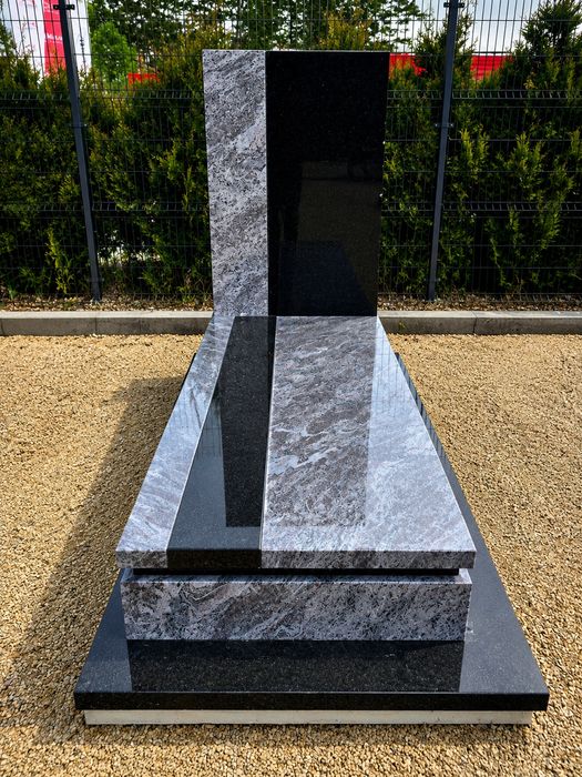 Nagrobki Granitowe ( 8900zl)