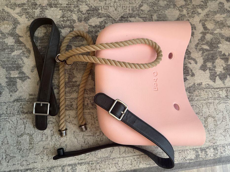 Torebka o bag z dwoma pasjani