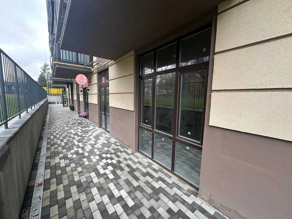 Приміщення 122,9 кв.м. вул. Метрологічна 107 ЖК "Кришталеві джерела"