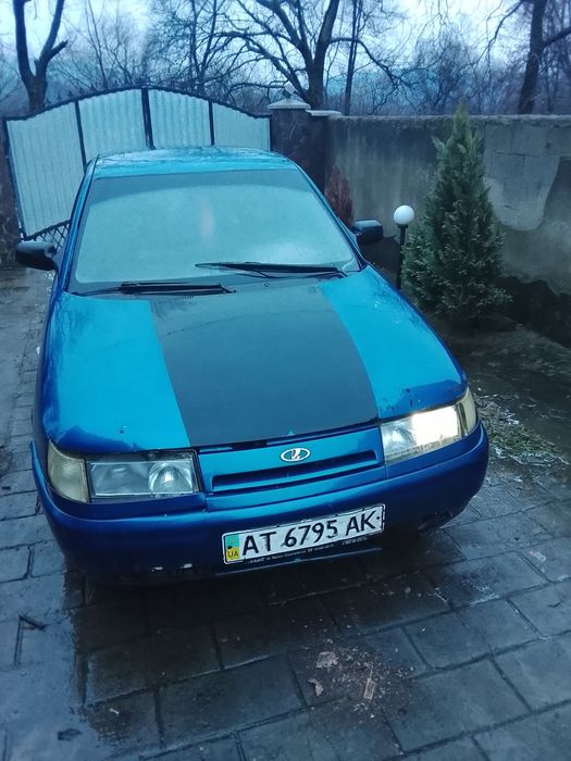 Авто на повному ходу сів поїхав