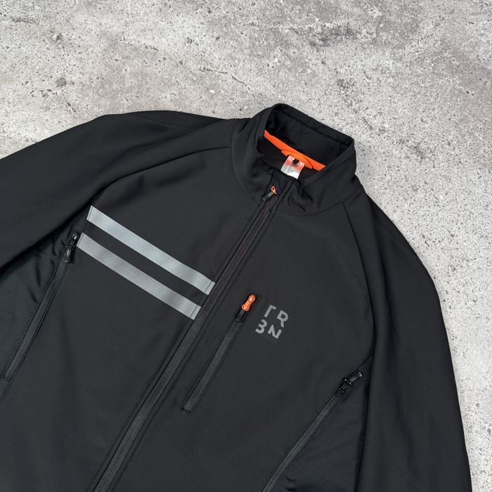 (Оформлено)Вело куртка  Decathlon Triban RC500 в L розмірі та новому с