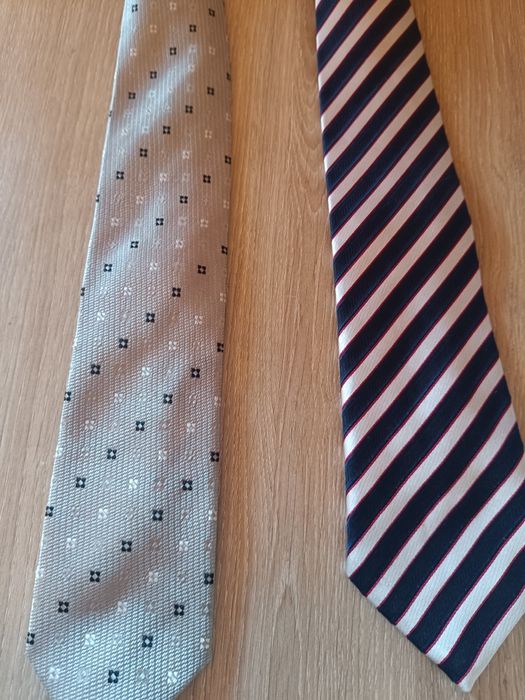 Par de gravatas impecáveis