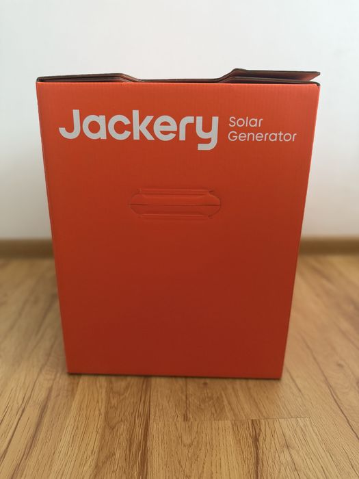 Портативна зарядна станція Jackery Explorer 2000 v2 2042 Wh 2200 W