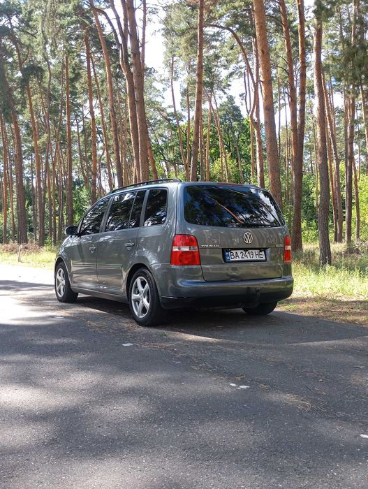 Продам Volkswagen Touran