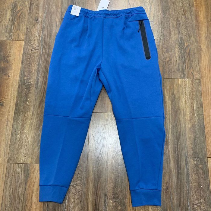 Nike Tech Fleece Jogger Pants (S)