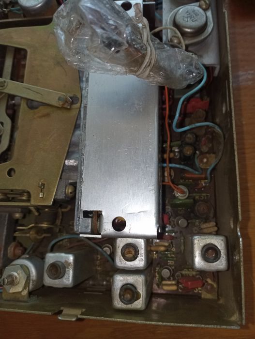 Продам 2 приемника А- 271 !