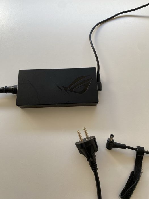 Portátil Gaming - ASUS ROG Strix G513IE