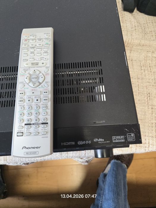 Amplituner Pioneer VSX-818V-K. pilot kinodomowe sprawne,