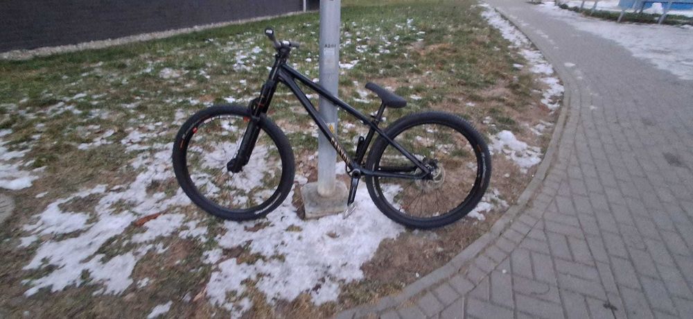 Rower dirt canyon stitched 360 DOINWESTOWANY