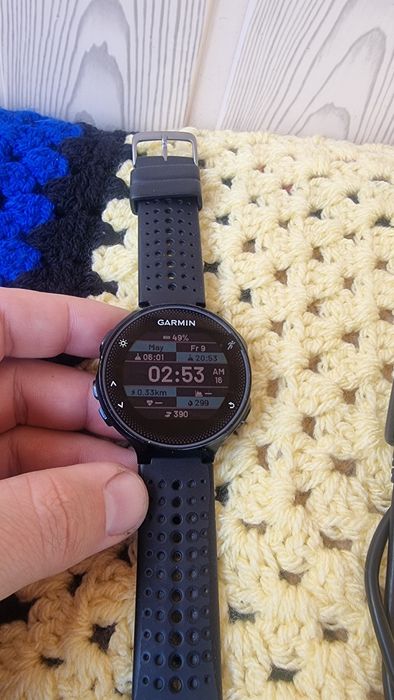 Garmin Forerunner 235