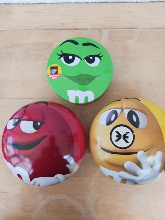 3 caixas lata m&m